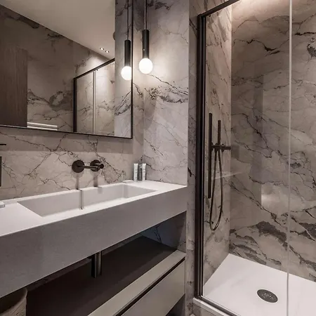 Aux Pieds A Avec Cheminee, Parking, Wi-fi Pour 9 Personnes - Fr-1-631-222 Appartement *