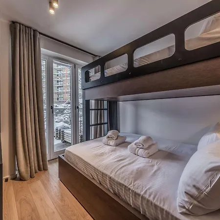 Aux Pieds A Avec Cheminee, Parking, Wi-fi Pour 9 Personnes - Fr-1-631-222 *